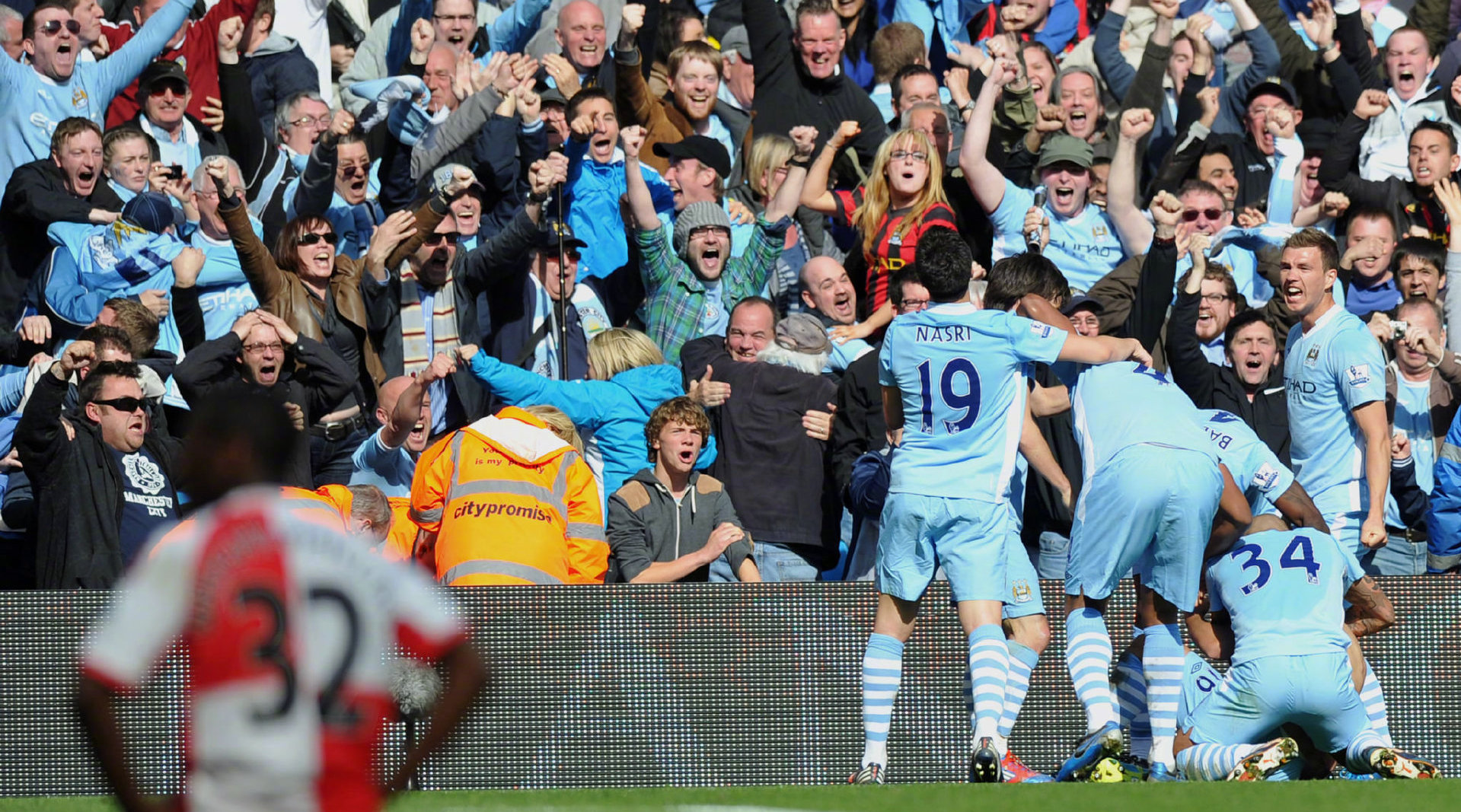 热刺英联杯完胜唐卡斯特，罗德里格斯倒挂金钩制胜！